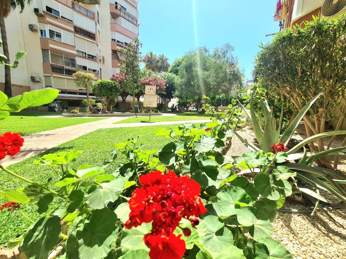 Aa Guest - El Mono De Torre Del Mar Eco Apartment Exterior foto